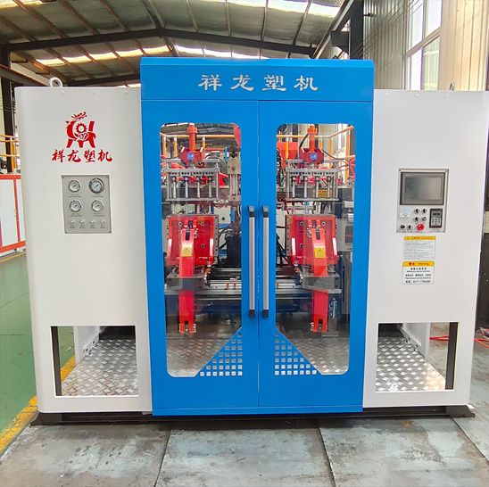 全自动80多模头吹塑机