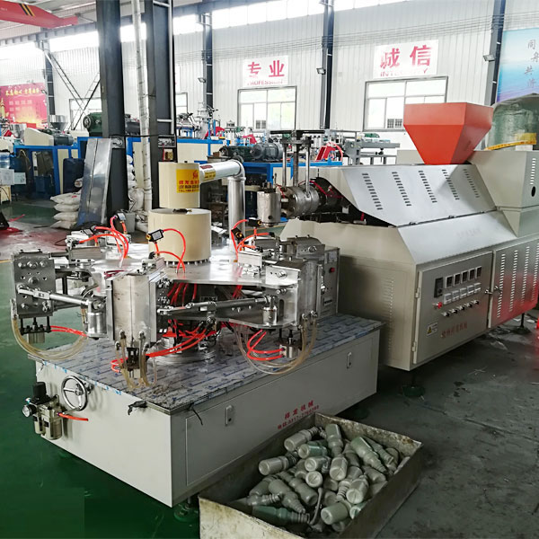 六模转盘吹瓶机